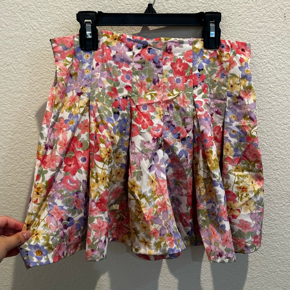 Live 4 Truth Floral Tie Shorts